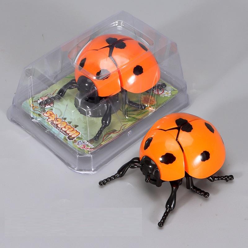 Simulated Wind-Up Insect Toy | Plastic Clockwork Bug | Kids Funny Prank Gift