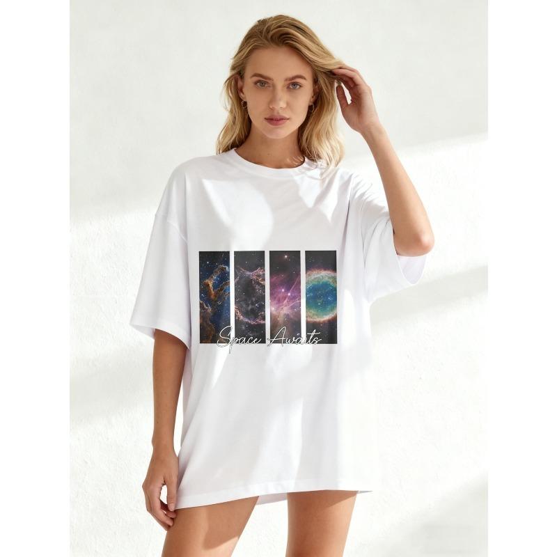 Übergroßes T-Shirt Schwarz Weltraumnebel Galaxie-Druck mit Text Space Awaits Lässige Alltagskleidung
