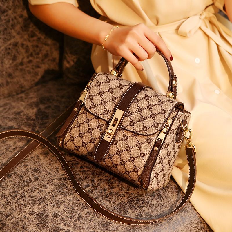 New Style Bag Women's Fashion Chain Bucket Bag Atmospheric Versatile Crossbody Bag Women's Bag Small Bag Simple