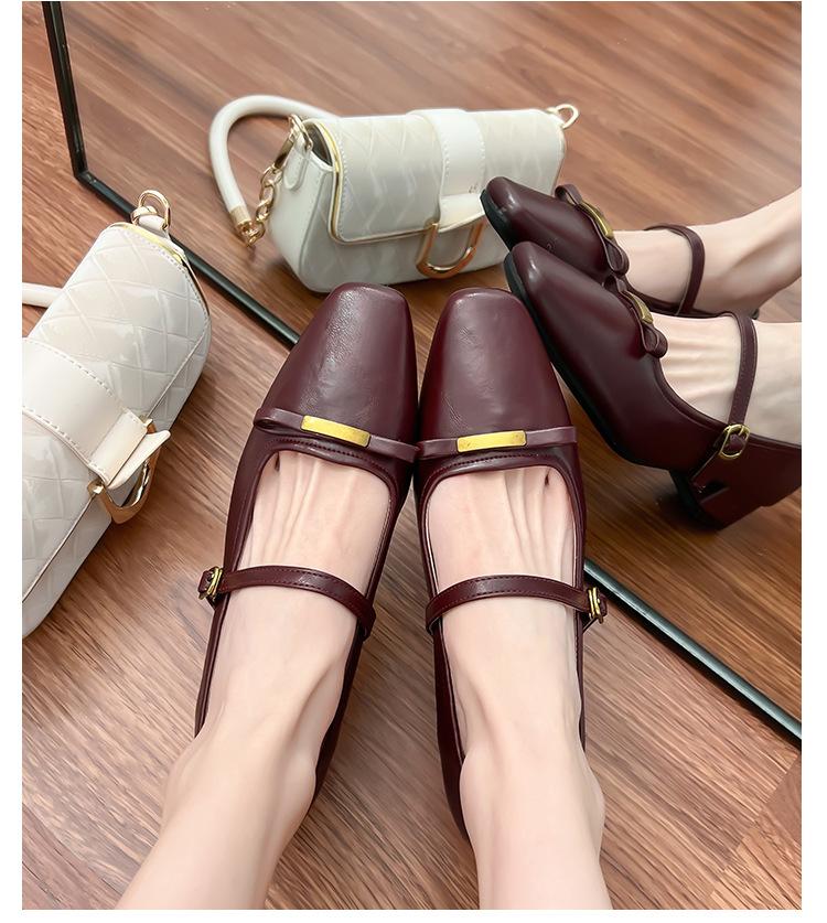 Spring new retro single shoes women wear high-end comfortable soft leather light mouth high heels thick heel not tired feet shoes