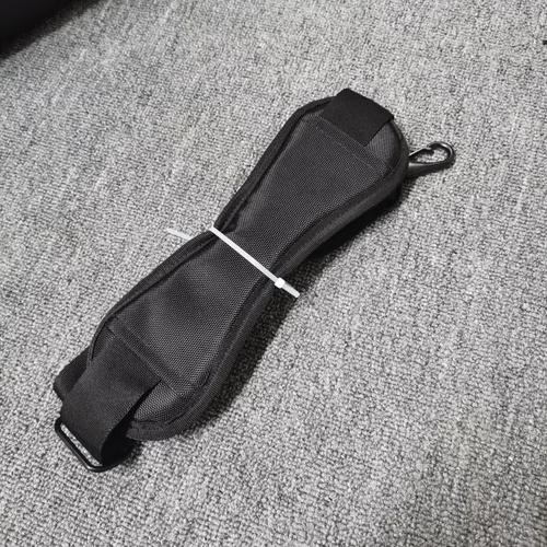 Large Capacity Professional Makeup Organizer Bag with Heat Resistant Curling Iron Pouch for Cosmetics