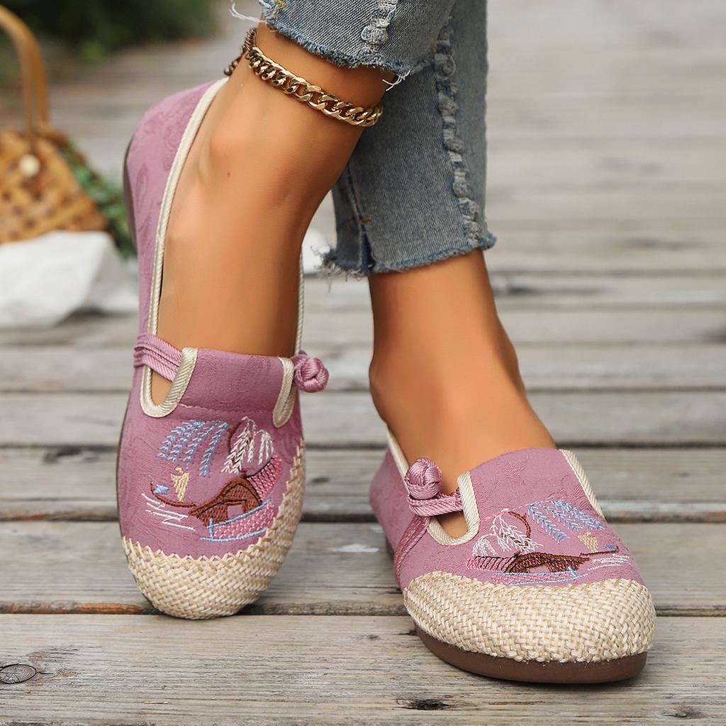 In, Pantofi de pescar, Pantofi simpli, Pantofi brodați, Stil etnic, Pantofi de mamă