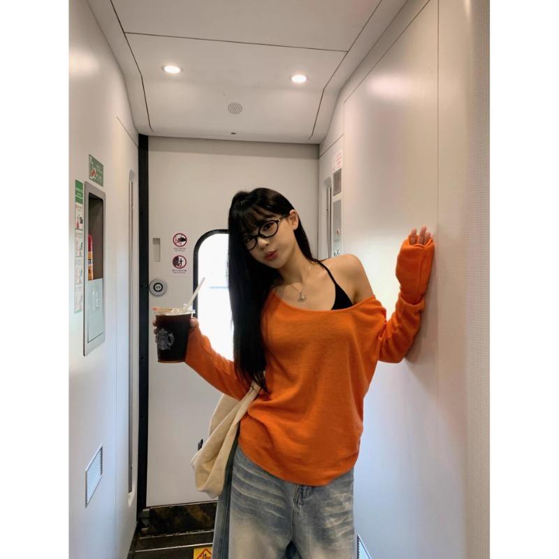 Summer Thin Long-sleeved Sun Protection Cover-up T-shirt Women's Loose Casual Off-shoulder New Top