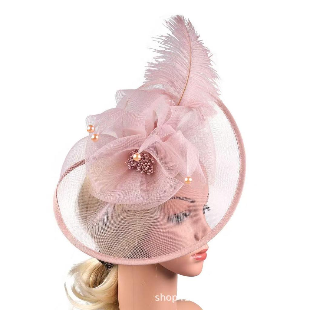 Sombrero de Malla con Plumas Vintage Británico: Elegante Tocado para Bodas y Fiestas