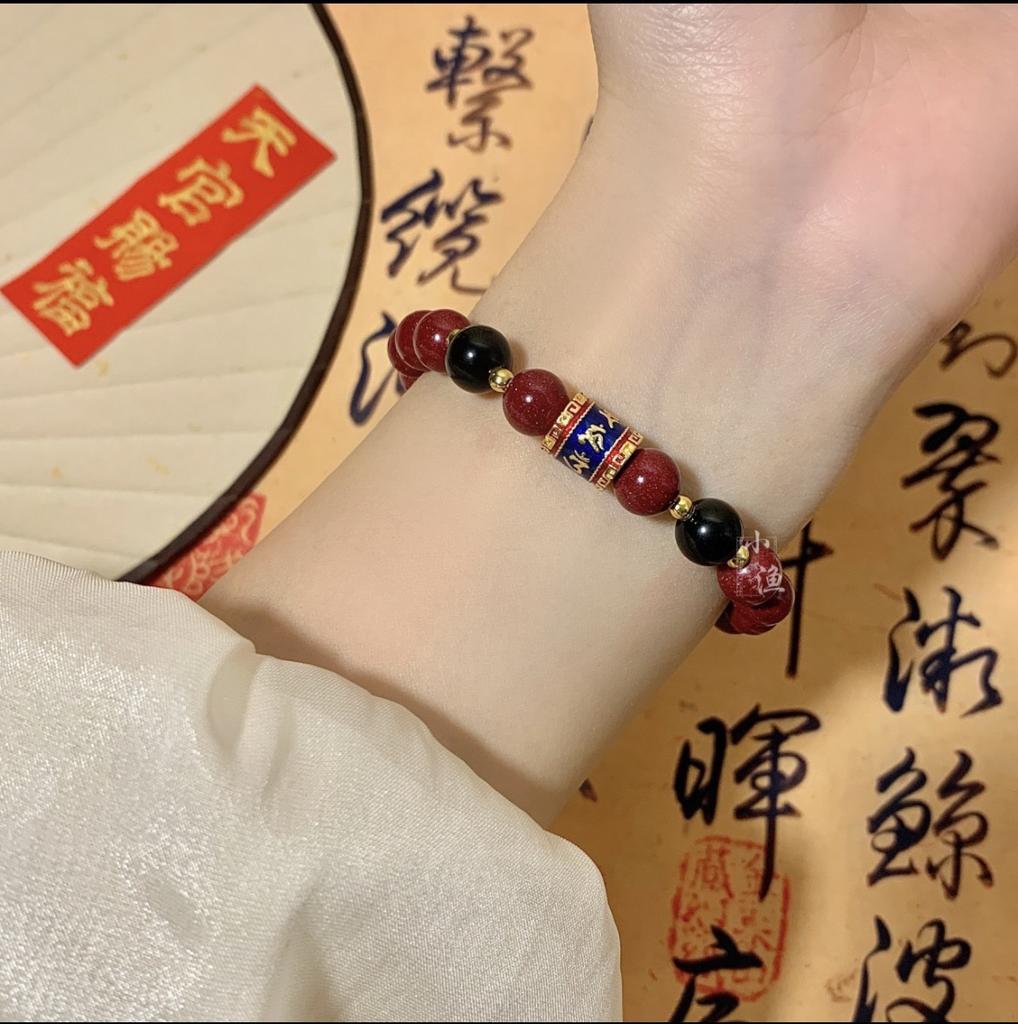 Cinnabar Red Beaded Bracelets Can Be Stacked with a Sense of High-end Personality and Trendiness