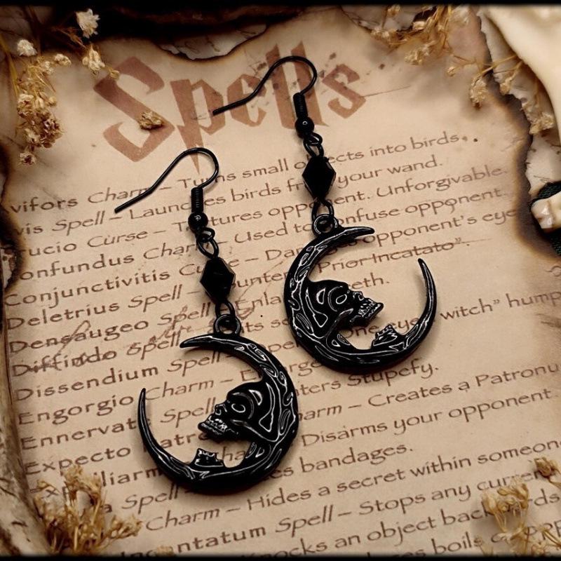 Mystische Gotische Hexerei Ohrringe: Lucifers Magischer Mond