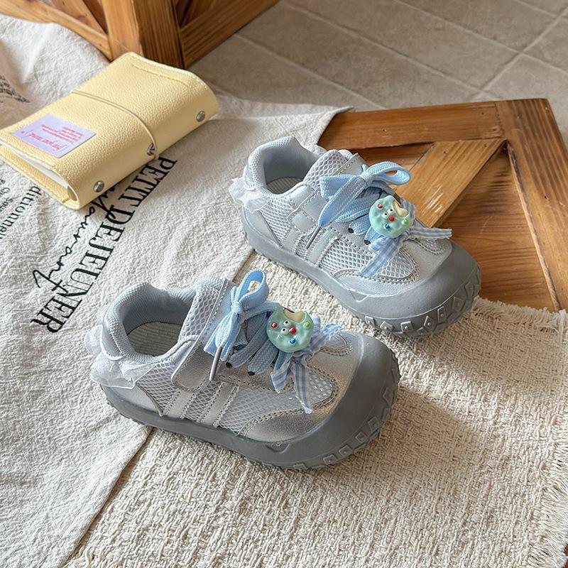 2026 Breathable Cartoon Girls' Skate Shoes - Spring/Summer Mesh Casual Sports Shoes for Kids