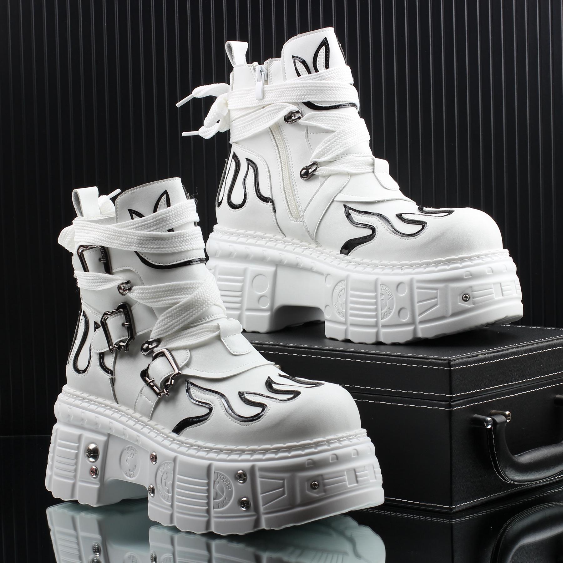 

2025 Осень и Зима Новые Ботинки в Британском Стиле на Толстой Подошве для Мужчин, Увеличивающие Рост на 8 см, Тренд Панк Локомотив Нишевые Ботинки 44 белый