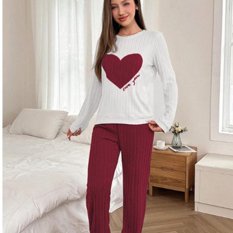 Heart Print Women Pajama Set, Round Neck Short Sleeve Top & Long Pants 2‑Piece Outfit, Soft Comfy Loungewear For Autumn