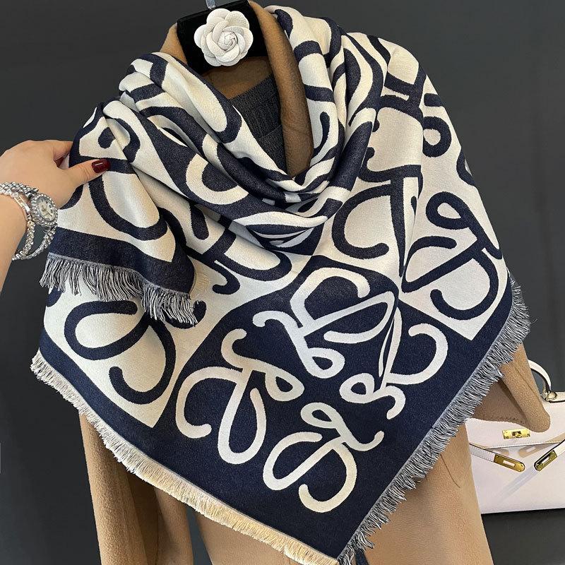 Autumn and winter jacquard square scarf women's light luxury high sense thickened shawl fashion versatile imitation cashmere scarf