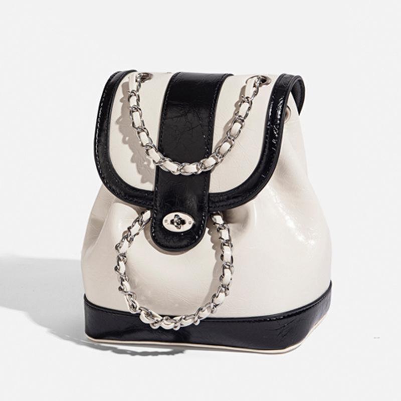 

High-quality new backpack girls bag simple contrasting color chain crossbody shoulder small backpack