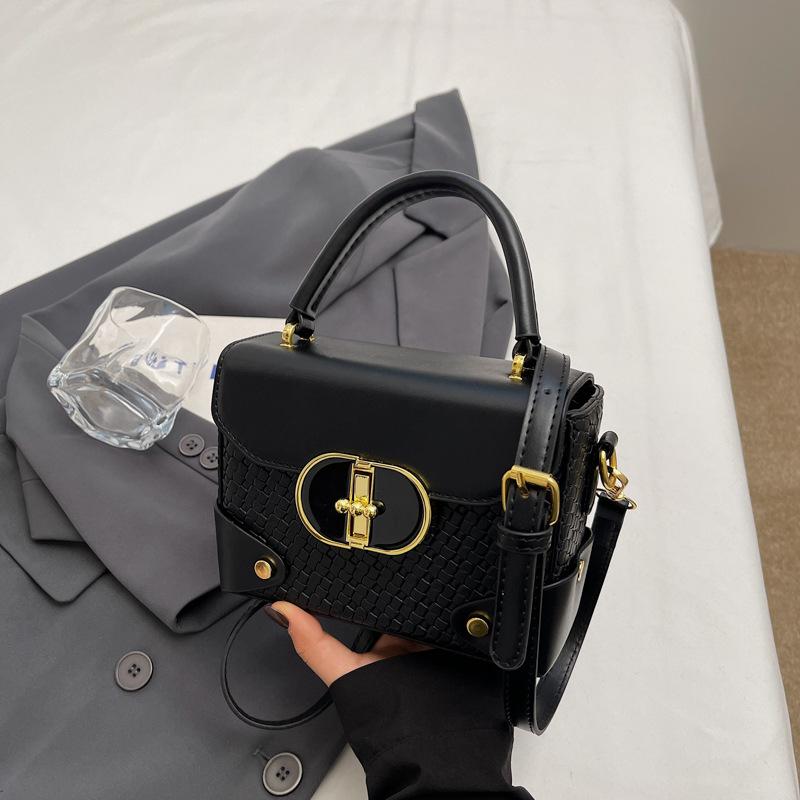 

Small bag women s versatile new fashion shoulder messenger bag women s portable box small square bag чёрный