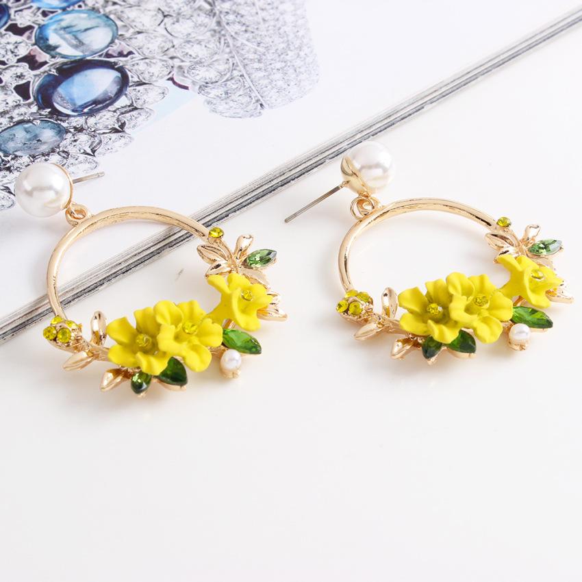 Set Auger Flowers Stud Earrings Joker Color Resin Alloy with Pearls Women Earrings