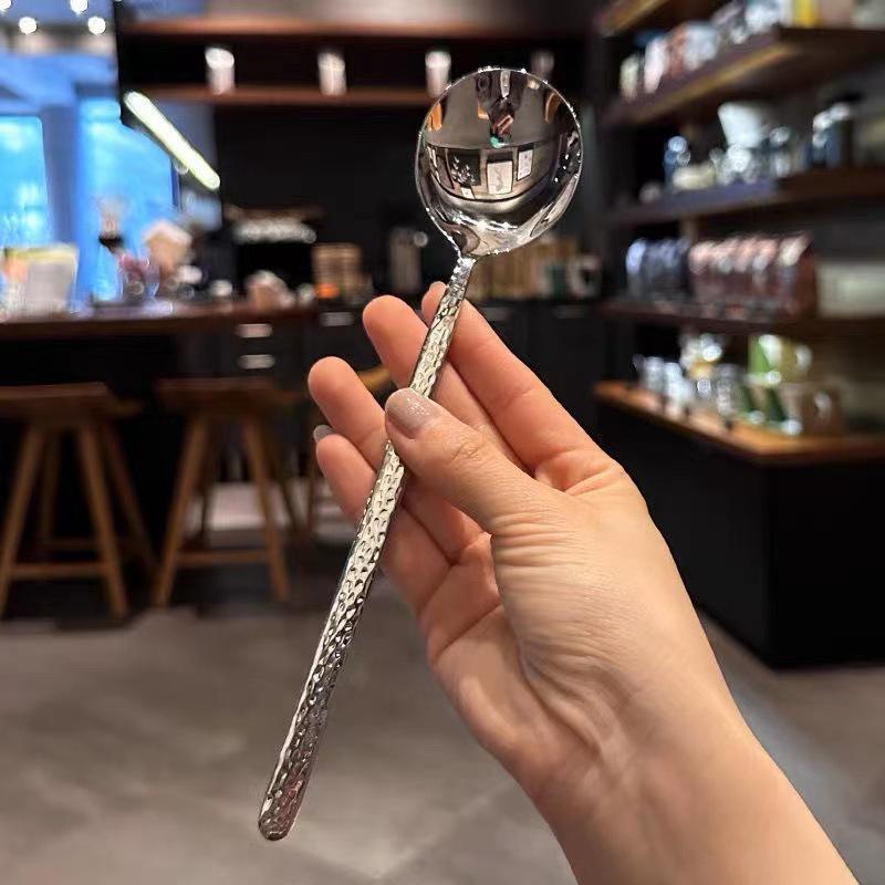 Nerezové kulaté lžíce Síťka Červená Zlatá Večeře Dlouhá rukojeť Míchací Dezertní lžíce Na Kuchyňské Doplňky Gadgets