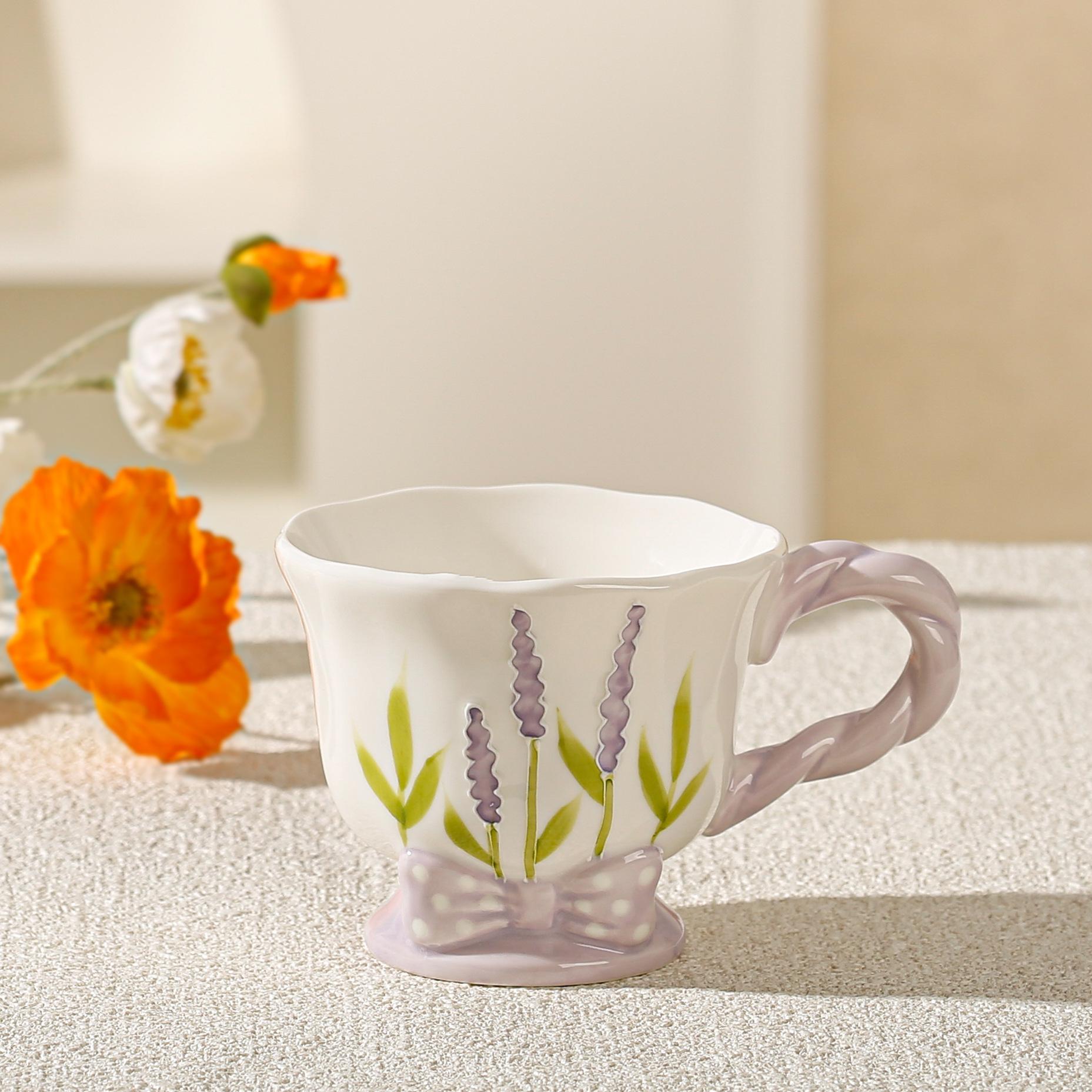 

Small Flower Pastoral Style Ceramic Cup High Looking Coffee Cup Mug Couple Girl Home Water Cup Goblet Cup 480ＭＬ