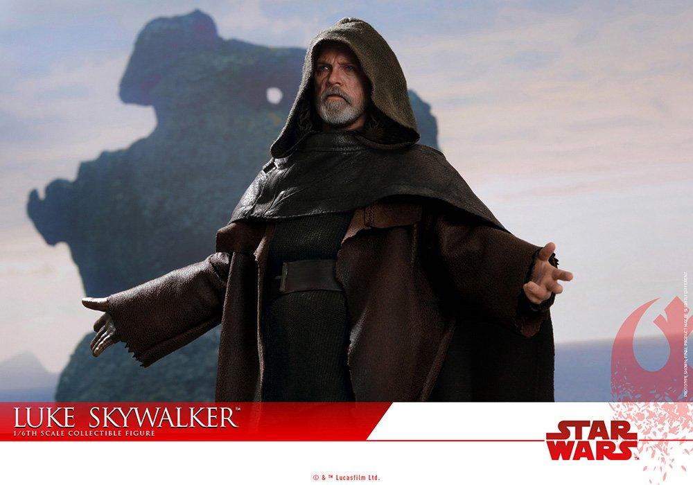 Hot Toys Star Wars The Last Jedi Luke Skywalker Scale Figure 1/6