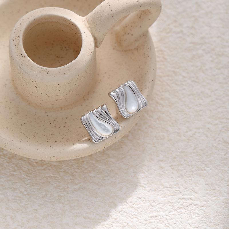 Square Stud Earrings Women's Light Luxury Niche Design Earrings, Water Drop-shaped White Fritillary Earrings for Girlfriend Gifts