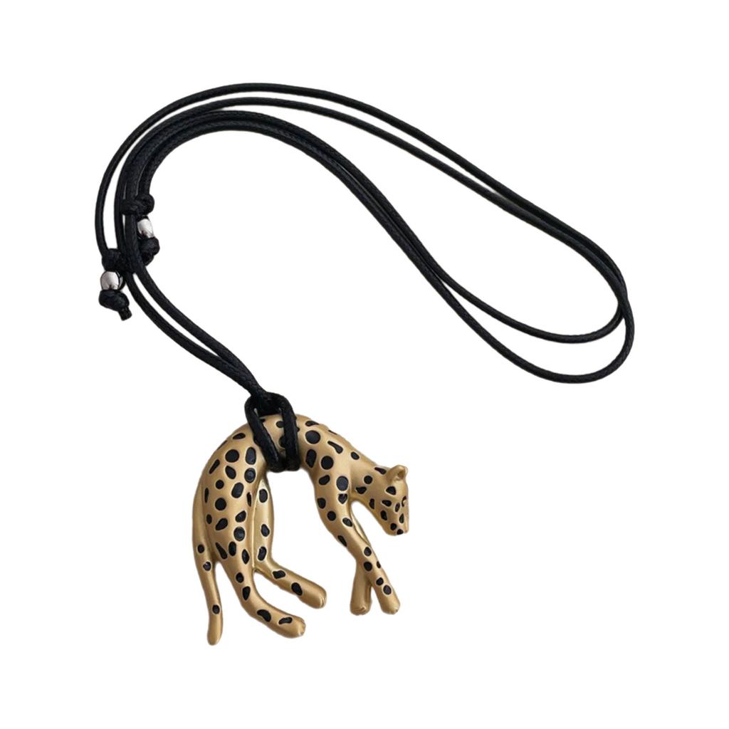 Featuring Retro Leopard Designs Pendant On Necklace In Sturdy Alloy For Various Occasions