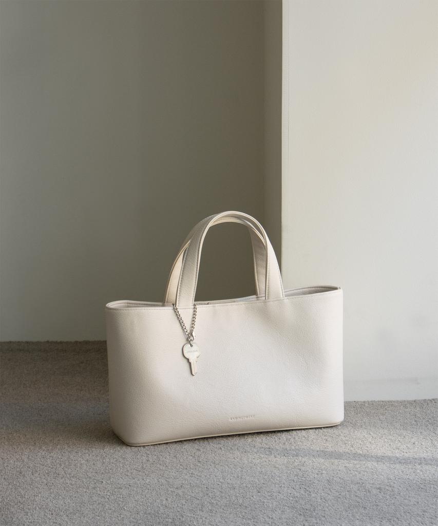 Kabinetment Poje Tote Bag_White