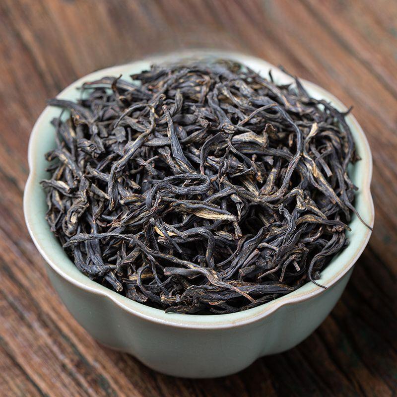 Indulge In Zhengshan Small Black Tea: Strong - Scented, Beneficial for Stomach, and Sweetly Refreshing