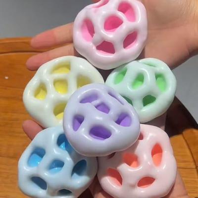 6cm/2,36 palce Squishies Stresové míčky Duhový lepivý míček Tvarovatelný vakuový míček proti stresu Ručně vyrobená mačkací hračka Fidget Hračky na párty