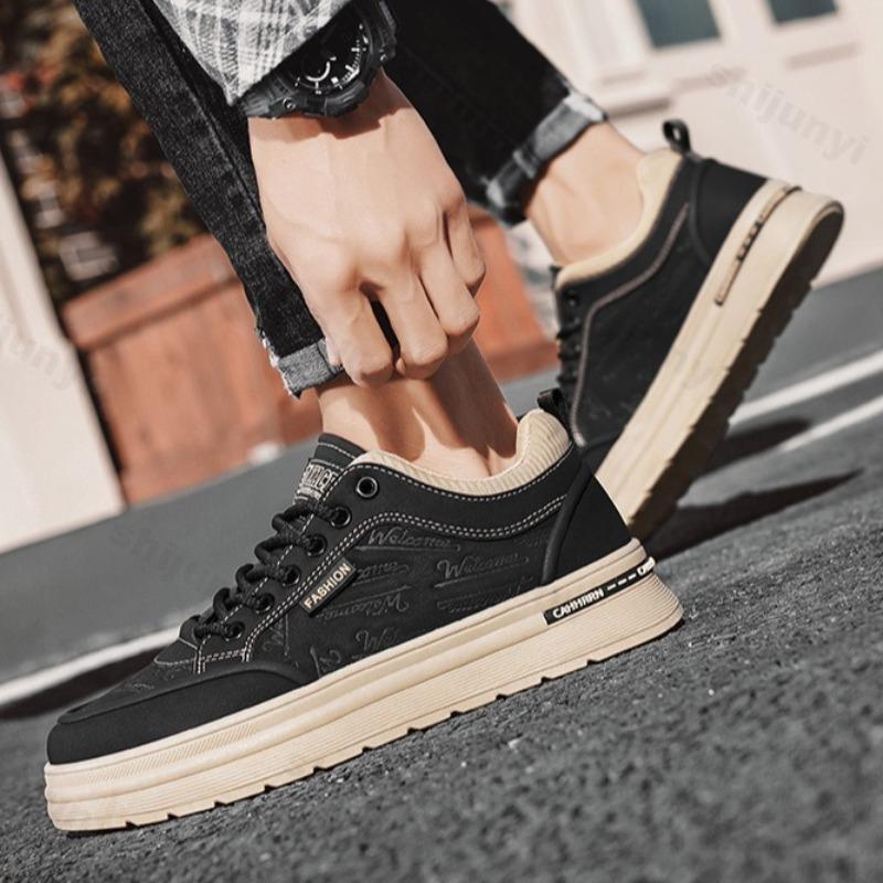 Fashion 2025 Summer New Men's Fashion Trend Casual Shoes Comfortable Versatile Outdoor Sports Shoes Non slip Slip on Platform sneakers