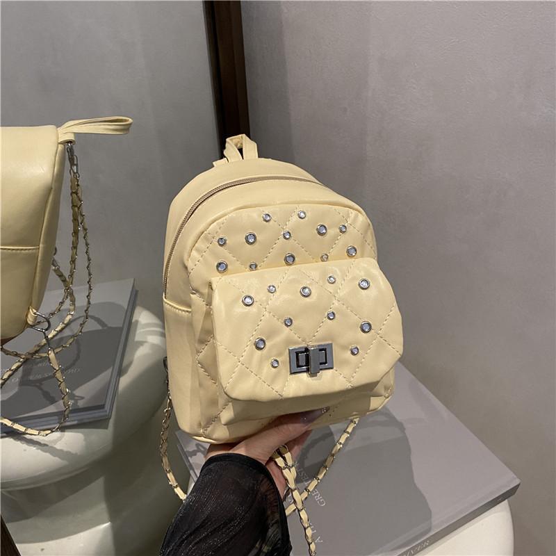 Fashionable Pu Crossbody Bag With Detailing And Chain Strap For Casual Outings