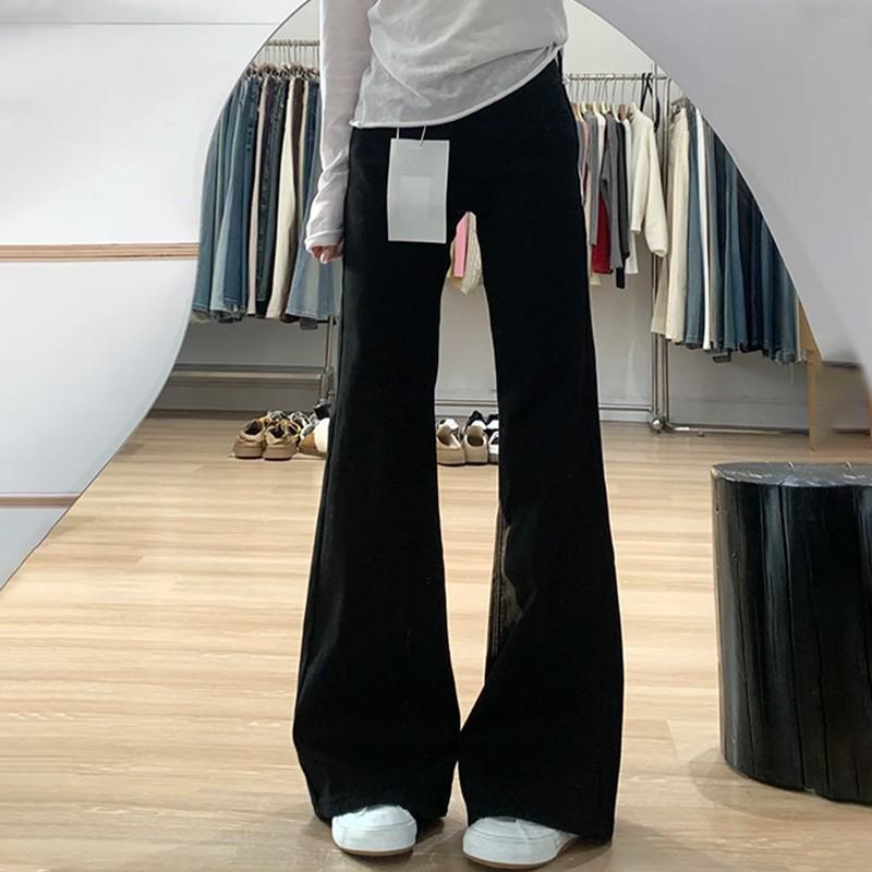 

Women s White Low-Rise Micro-Flare Petite Jeans - Spring/Autumn Loose Straight Leg Floor-Length XS (75-82 lbs)