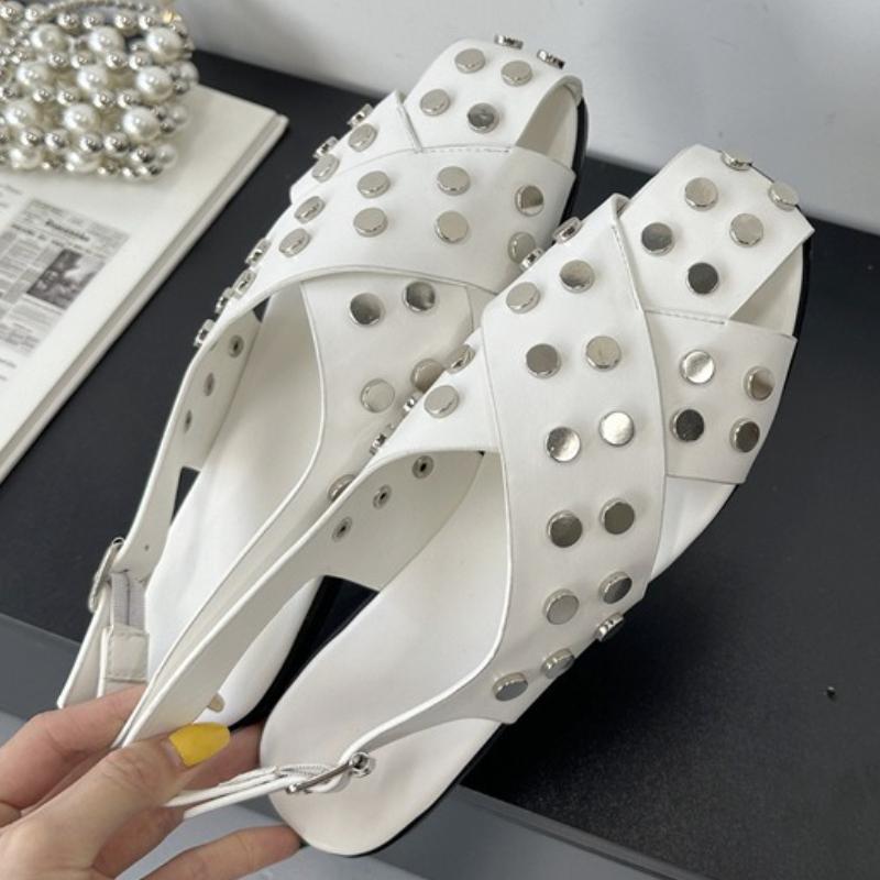 

Fashion High Quality Rivets Punk Flat Sandals Women Round Toe Back Strap Buckle 43 Plus Size Slippers Fashion Comfortable Zapatos Mujer 35 белый