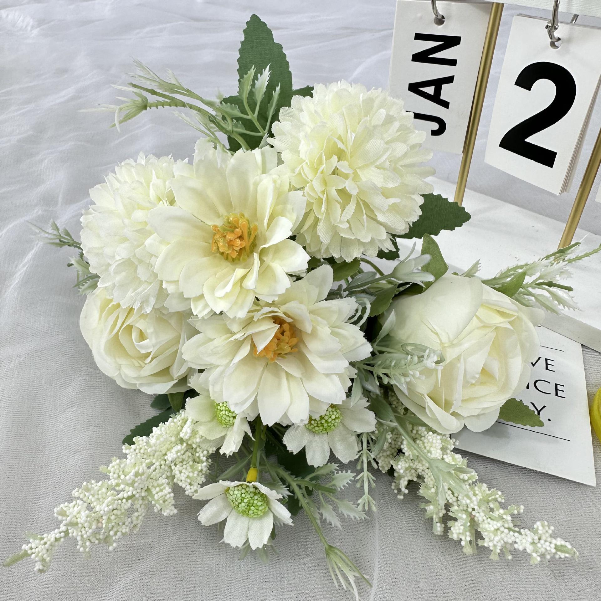 

Штучний букет з троянд та колосків рису для домашнього декору та весільних аксесуарів