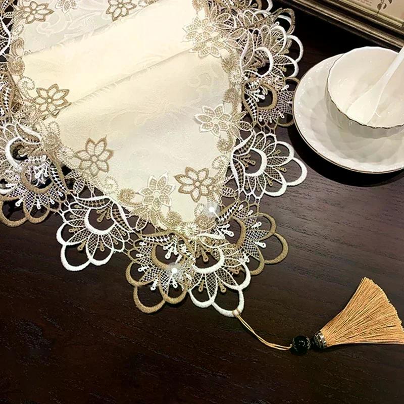Oval Lace Dust Cover Table Runner Embroidered Tv Cabinet Tablecloth Lace Pendant Tassel Dresser Table Flag Christmas Table Cloth Set