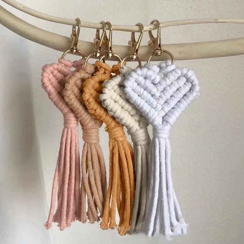 1Pcs Cute Car Keyring Handmade Macrame Heart Shaped Pendant Keychains For Women Wedding Gift