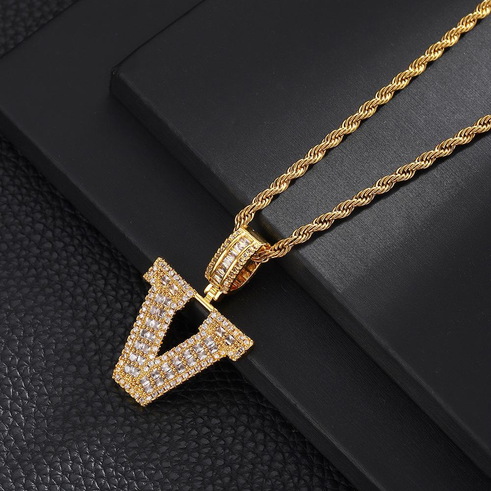 26 English Letters Pendant Necklace Copper Inlaid Zircon Versatile Jewelry Necklace