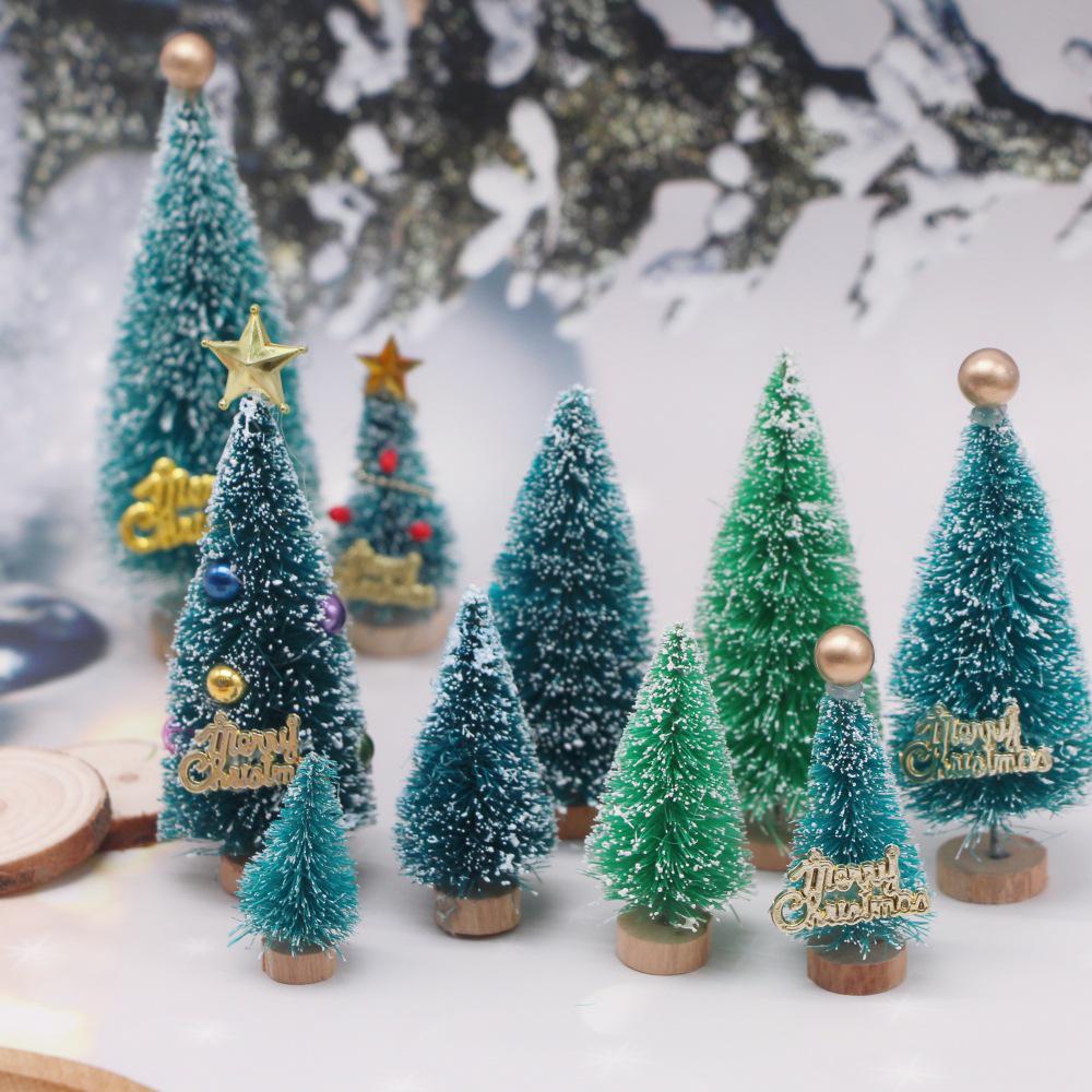 Miniature Sisal Silk Christmas Tree with Snow Tower Scene