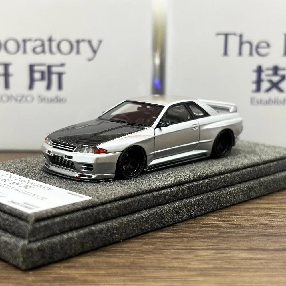 Ready stocks The Laboratory 1/64  R32 Titanium Silver Resin Fully  Collection Gift Scale Model Car