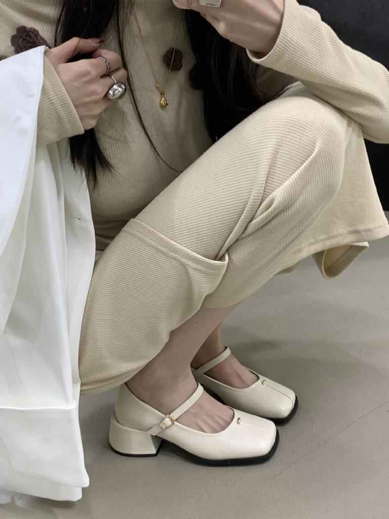 2025 spring and autumn new fashion versatile French thick heel high heels women's shoes square head evening single shoes Mary