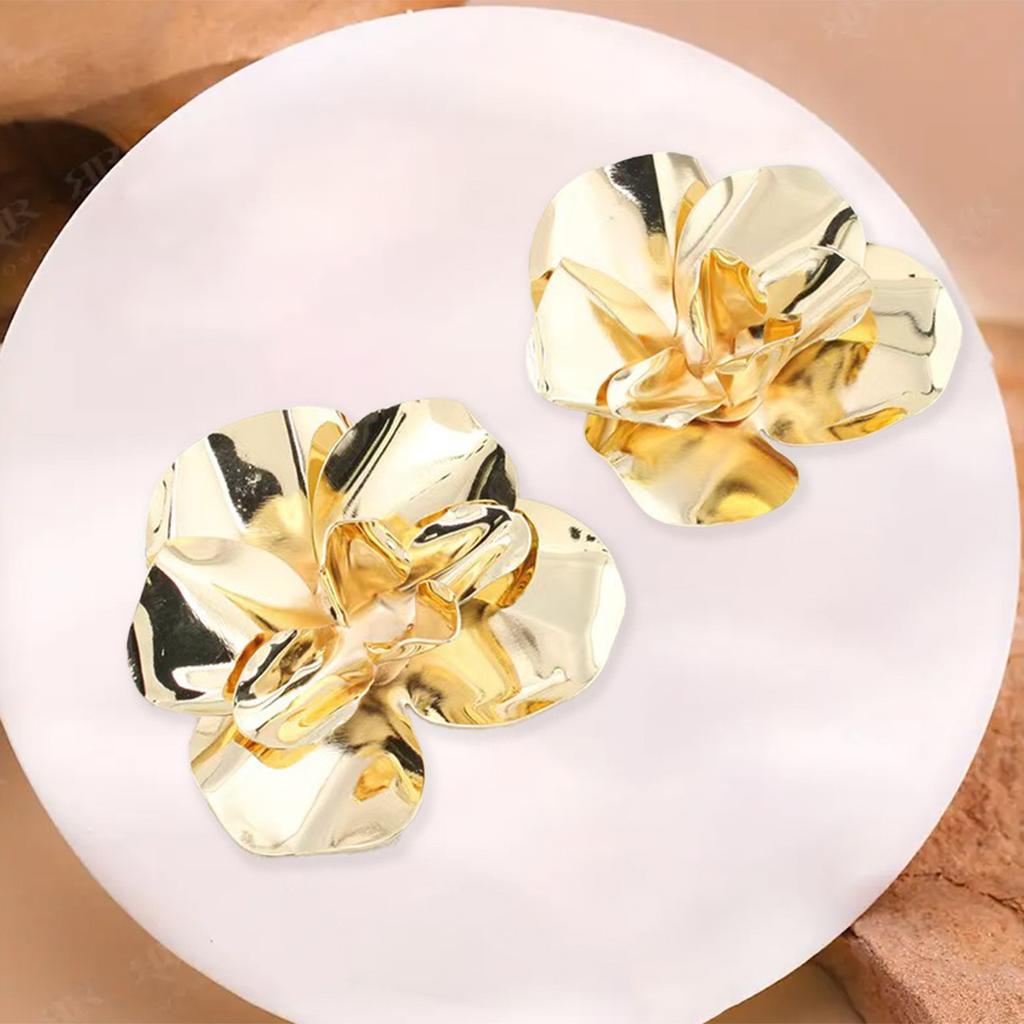 Spring and summer new flower stud earrings premium sense daily commute vacation party earrings