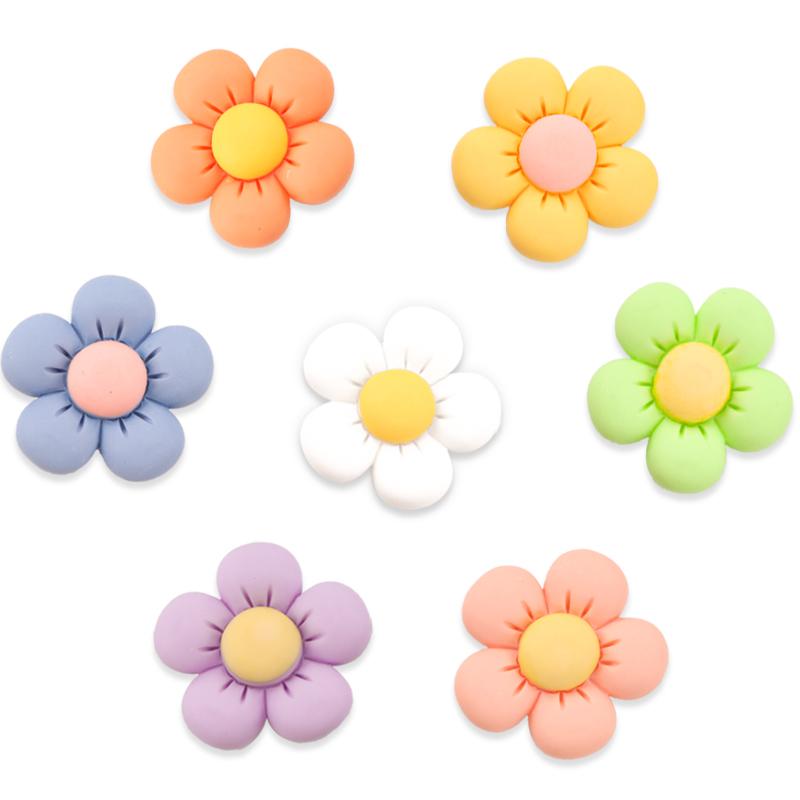 New 1PCS Flower Shoe Charms for Girls Cute Shoes Charm for Adults Teens Kids Kawaii Shoe Decoration with Buttons Clog Sandals