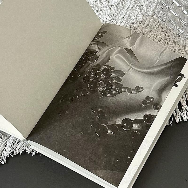 Creative Retro B6 Notebook Hand Account Book Christmas Exquisite Gift Diary Embossed Print Diary Notepad
