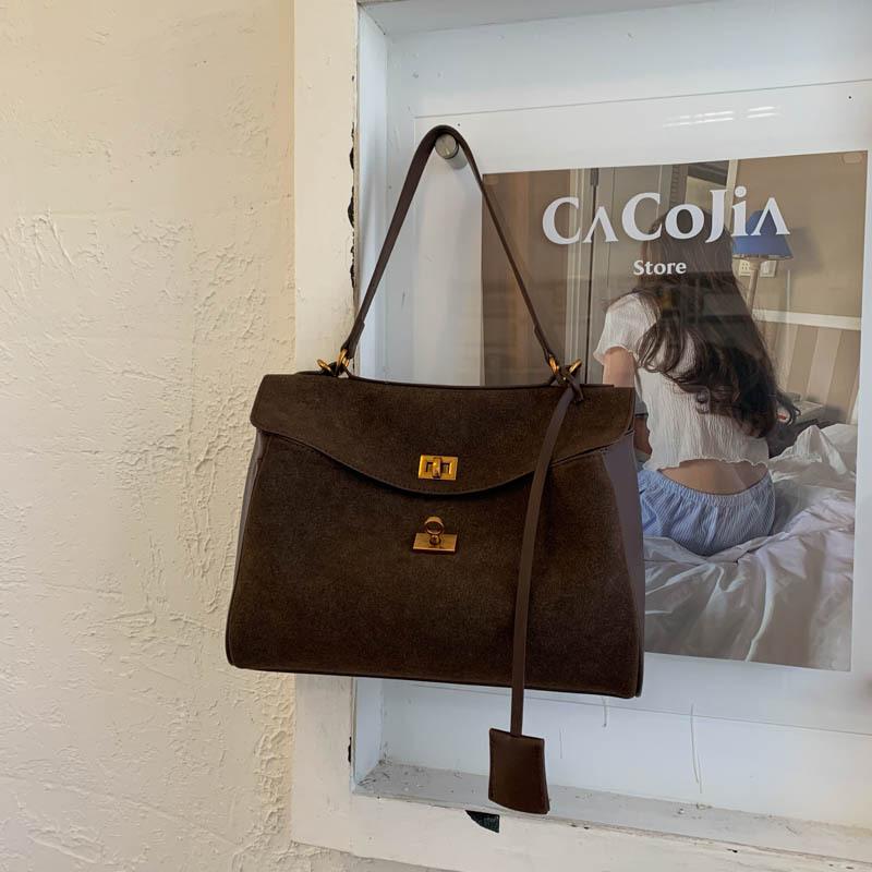 Замшевая сумка женская 2025 новая ретро текстура нишевая ленивый ветер портативная сумка-тоут для компьютера портфель