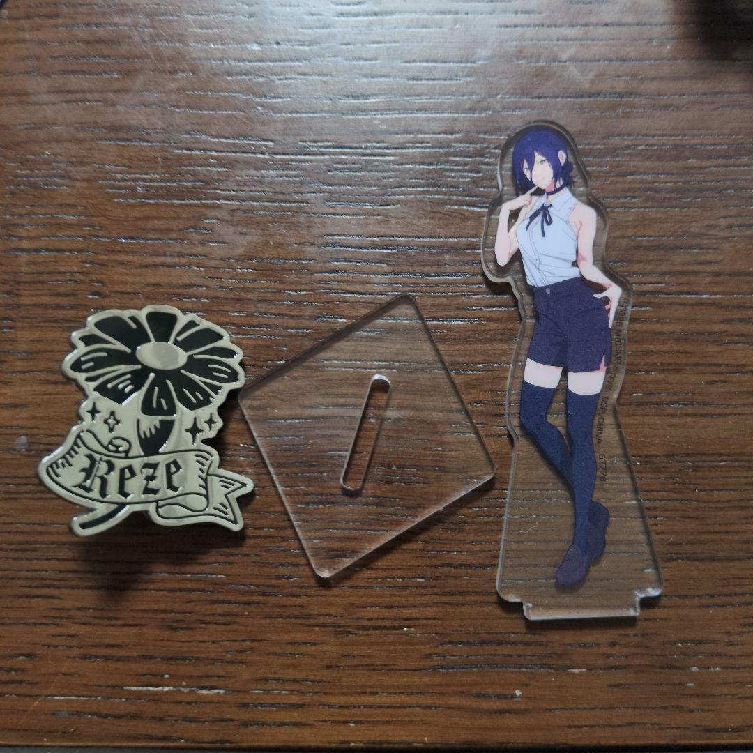 Used Chainsaw Man Reze with pins and bonus