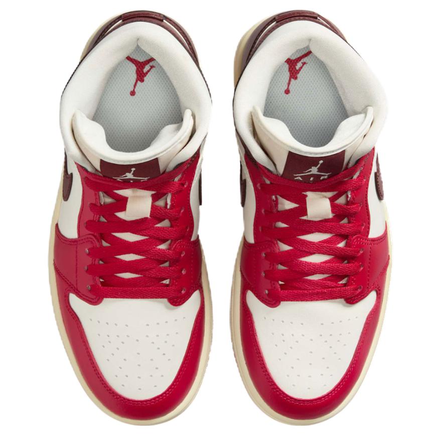 Jordan Air Jordan 1 Abrasion Resistant Abrasion Resistant Mid top Vintage Basketball Shoes Women's Red White BQ6472-119