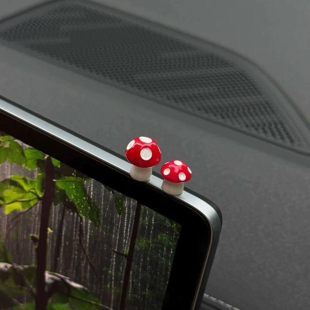 Inspiration Mushroom Car Console Screen Ornaments - High-End Interior Accessories