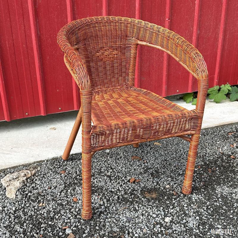 Przyjazny dla osób starszych zewnętrzny pleciony fotel rattanowy do wypoczynku i bezpieczeństwa