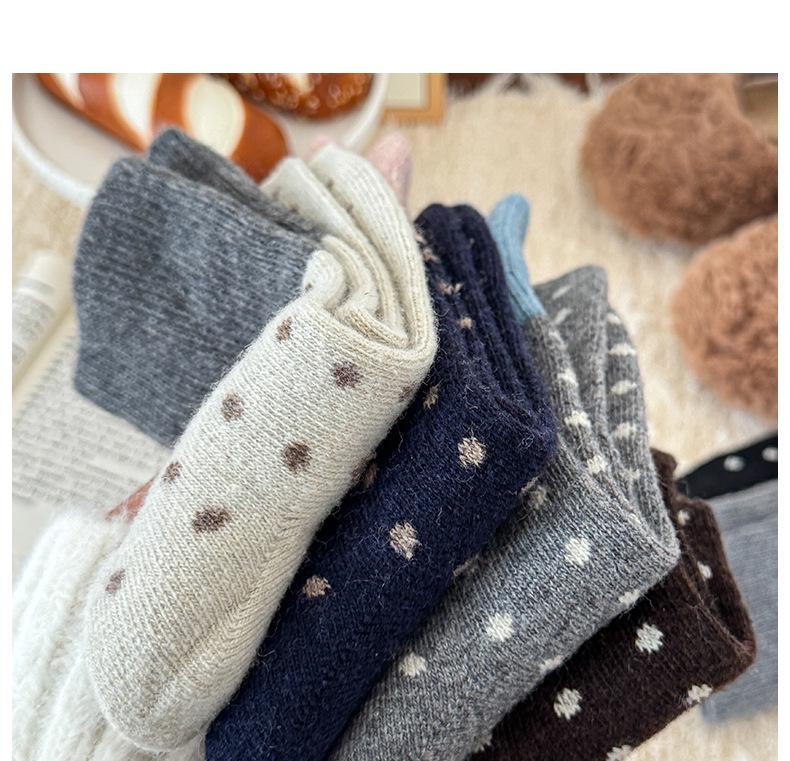 Women's Retro Polka Dot Mid-Calf Cashmere Socks - Warm & Thickened for Autumn/Winter