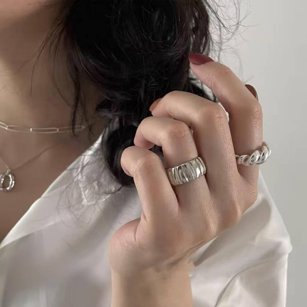 Women's Heavy Industry Retro Cable Knit Adjustable Band Ring