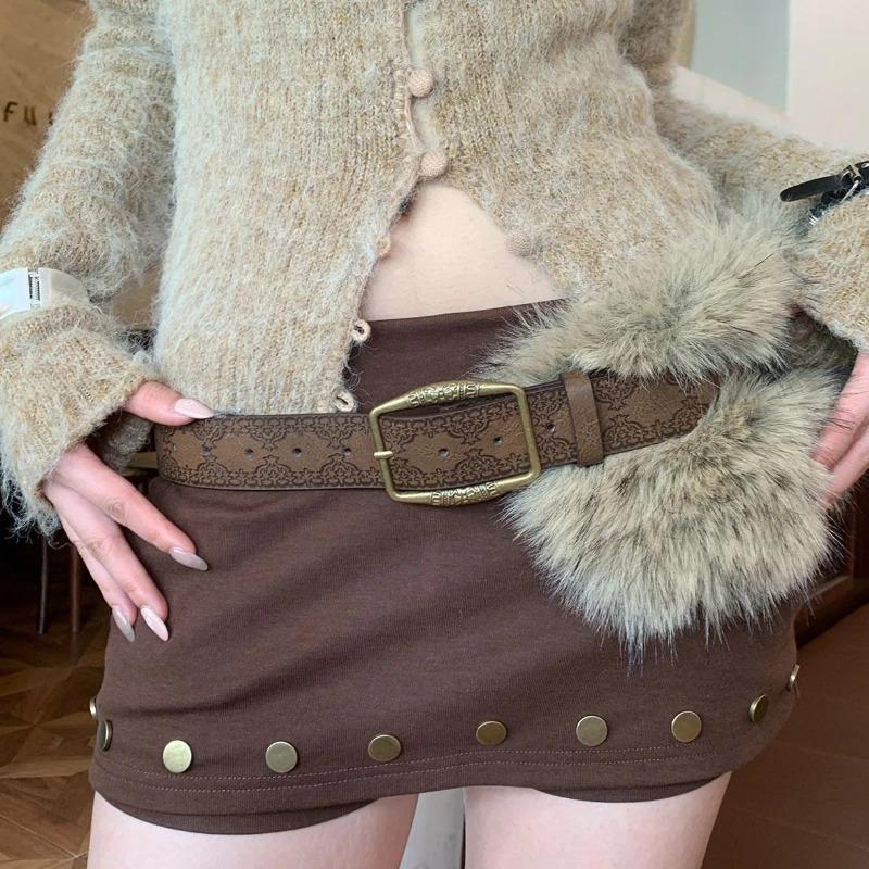 Punk PU Studded Fur Belt Y2k Vintage Faux Fur Rhinestone Patchwork Belt Metal Plush Waist Chain Furry Waistband Jeans Belts