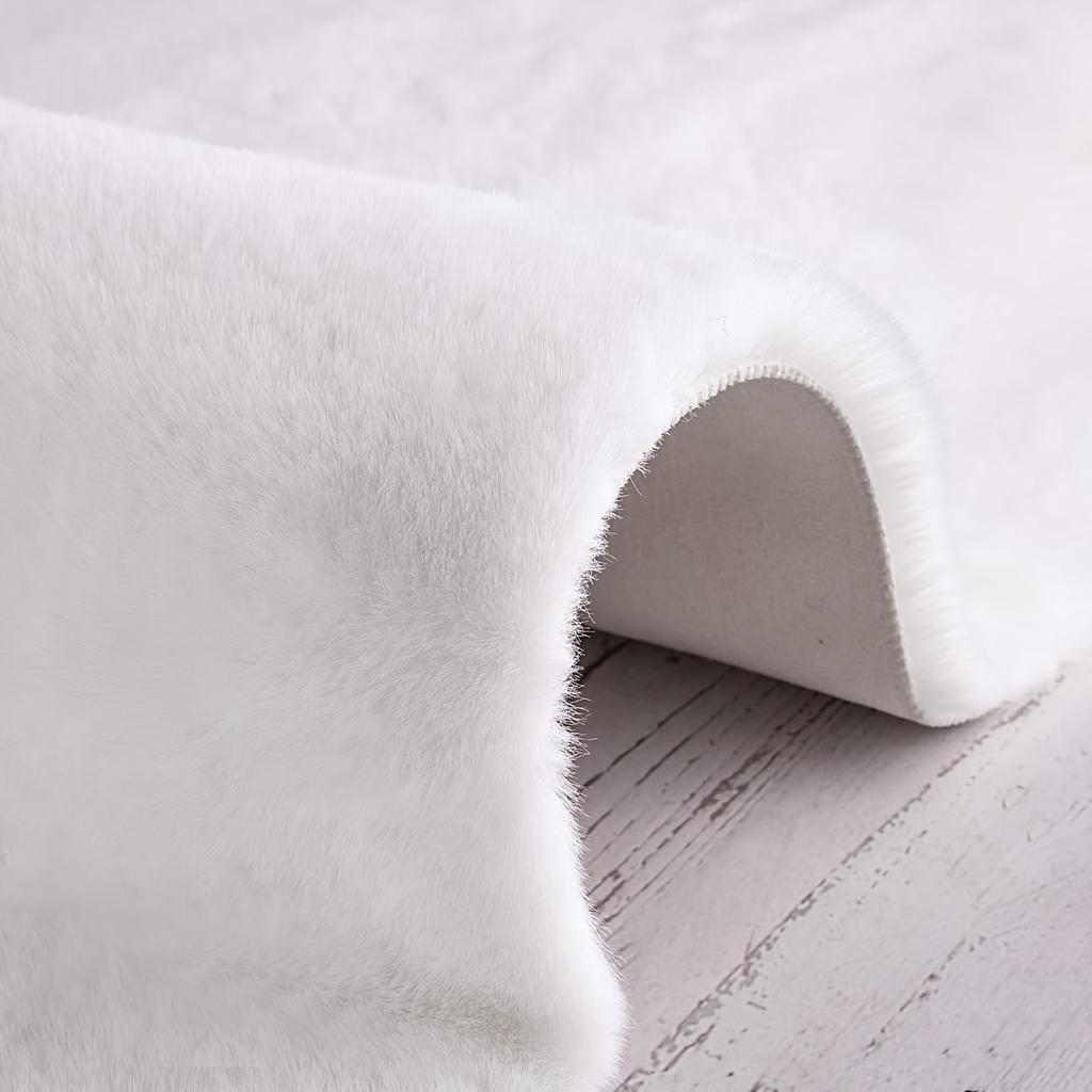 Plush Faux Rabbit Fur Cloud Rug Soft Thick Warm Hand Washable Polyester PVC Backing Winter Home Decor Non Slip Floor Mat