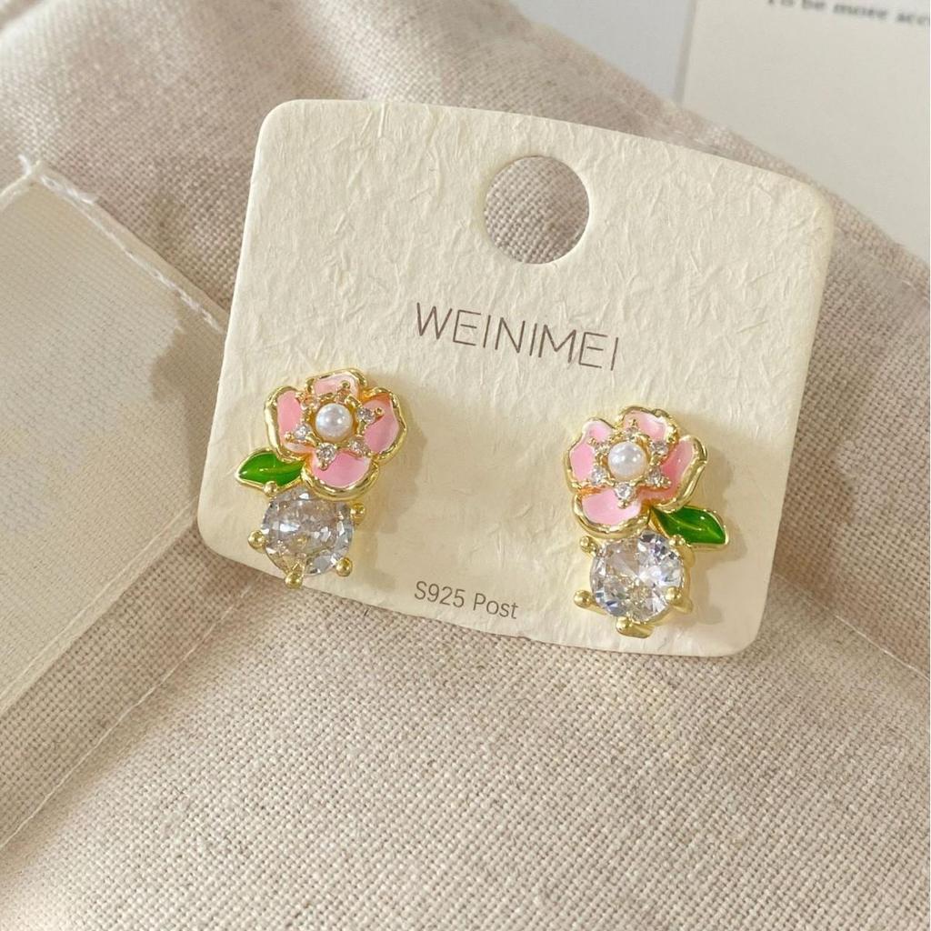 Elegant Forest-Style Zircon Pink Flower Stud Earrings: Delicate, Small, Exquisite, High-End Niche Design.