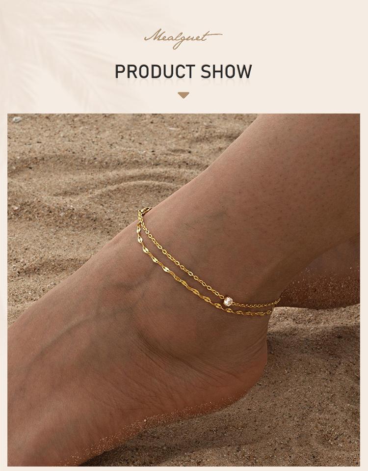 Bracelet de Cheville Superposé Imperméable pour Femmes, Chaîne de Pied Ajustable en Acier Inoxydable Doré avec Zirconia, Bijou
